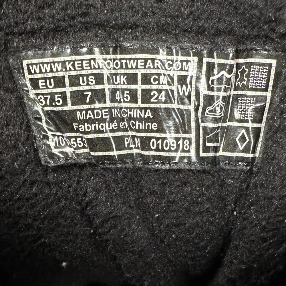KEEN Women's 7 US Black Waterproof Duck‎ Boots Insulated Winter Warm